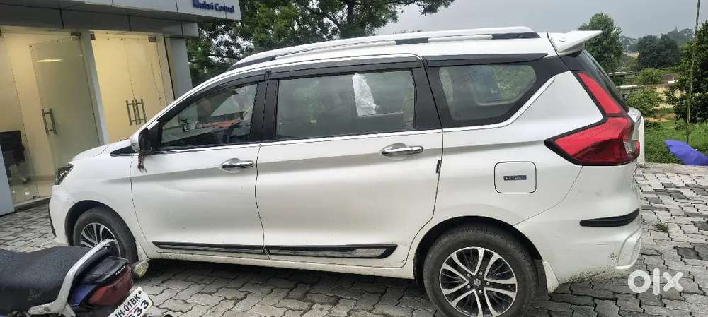 Maruti Suzuki Ertiga 2023 Petrol 35000 Km Driven