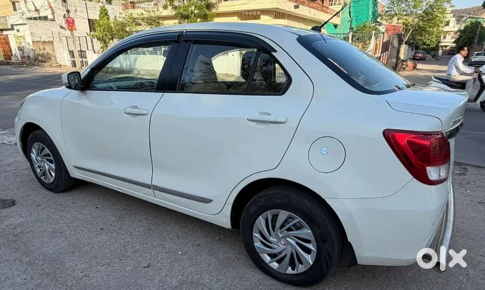 Maruti Suzuki Dzire 1.2 Vxi, 2021, Petrol