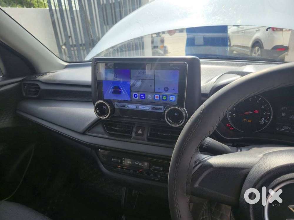 Maruti Suzuki Swift Lxi Option, 2026, Petrol