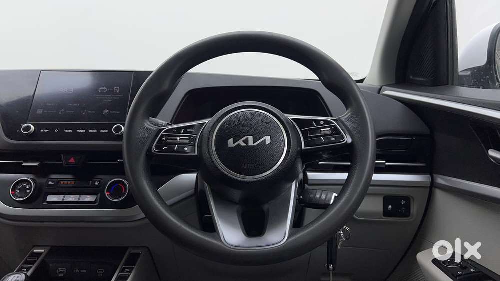 Kia Carens 1.4 Prestige 7 Str, 2023, Petrol