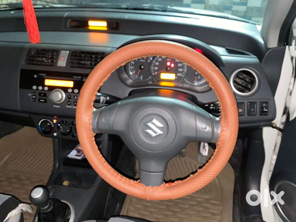 Maruti Suzuki Swift Dzire 1.2 Vxi Bsiv, 2012, Petrol