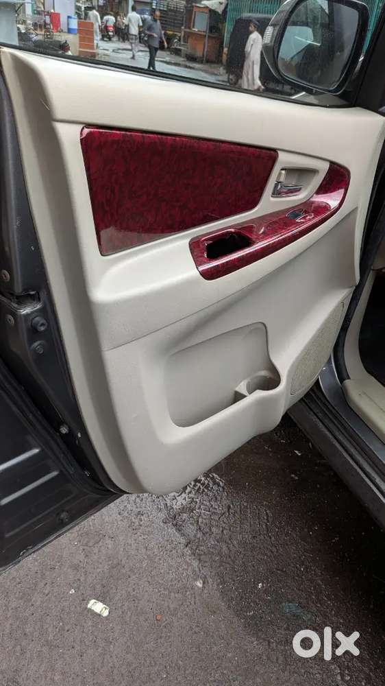 Toyota Innova V Model Best Condition
