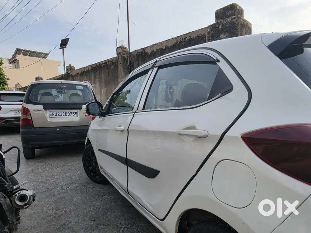 Tata Tiago Revotron 2021 Km Driven