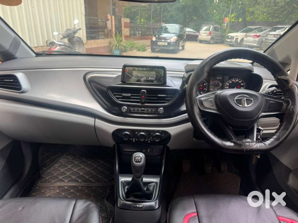 Tata Altroz Xe Petrol, 2020, Petrol