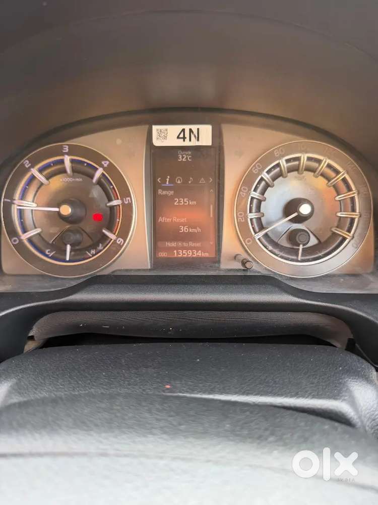 Toyota Innova Crysta 2018 Diesel 135000 Km Driven