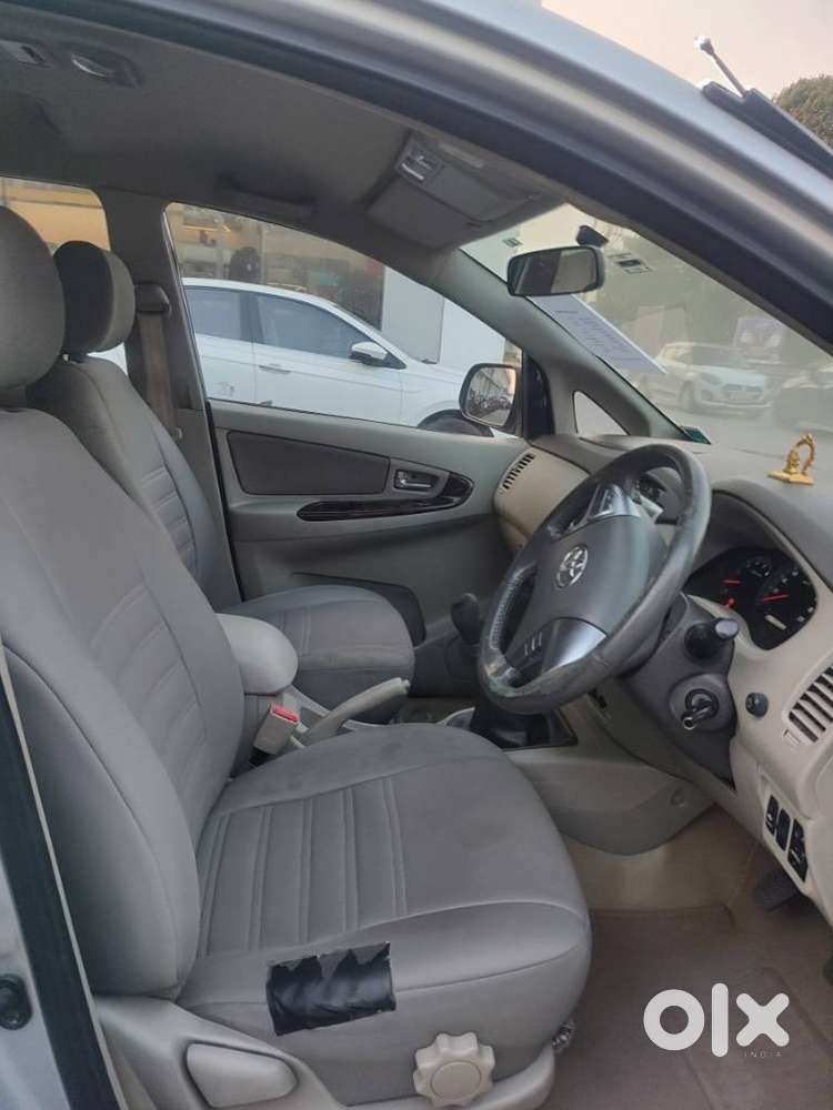 Toyota Innova 2.5 V 7 Str, 2014, Diesel