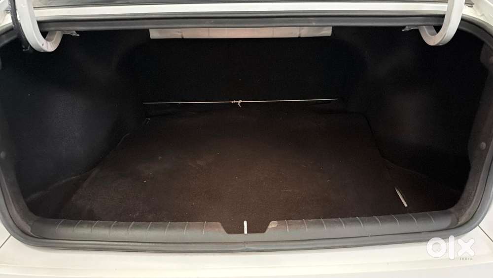 Hyundai Verna 1.5 Mpi Mt Sx (o), 2024, Petrol