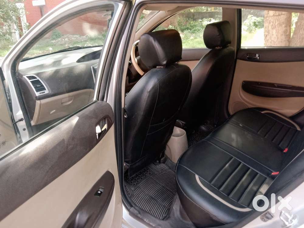 Hyundai I20 Petrol 2010 Car