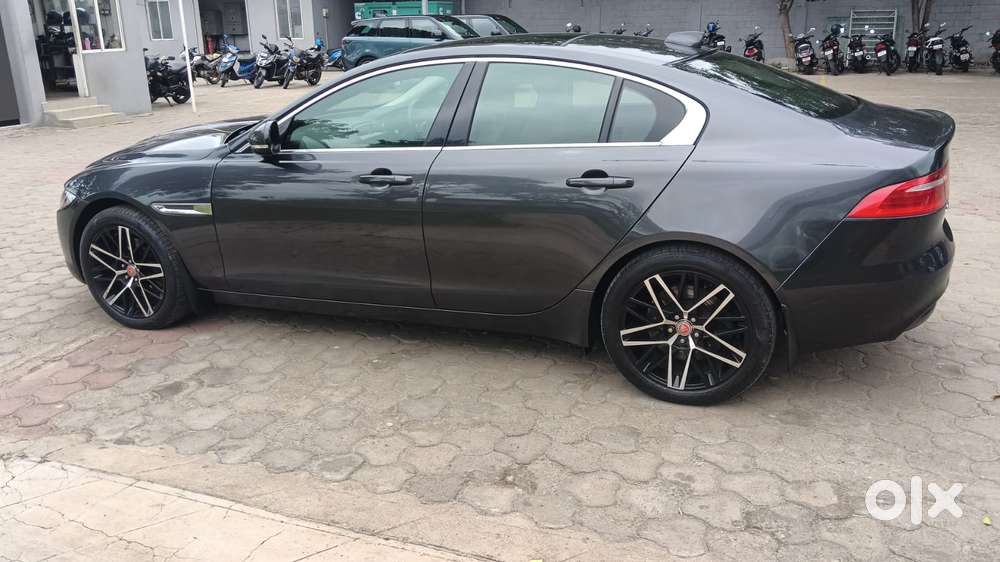 Jaguar Xe Prestige, 2016, Petrol