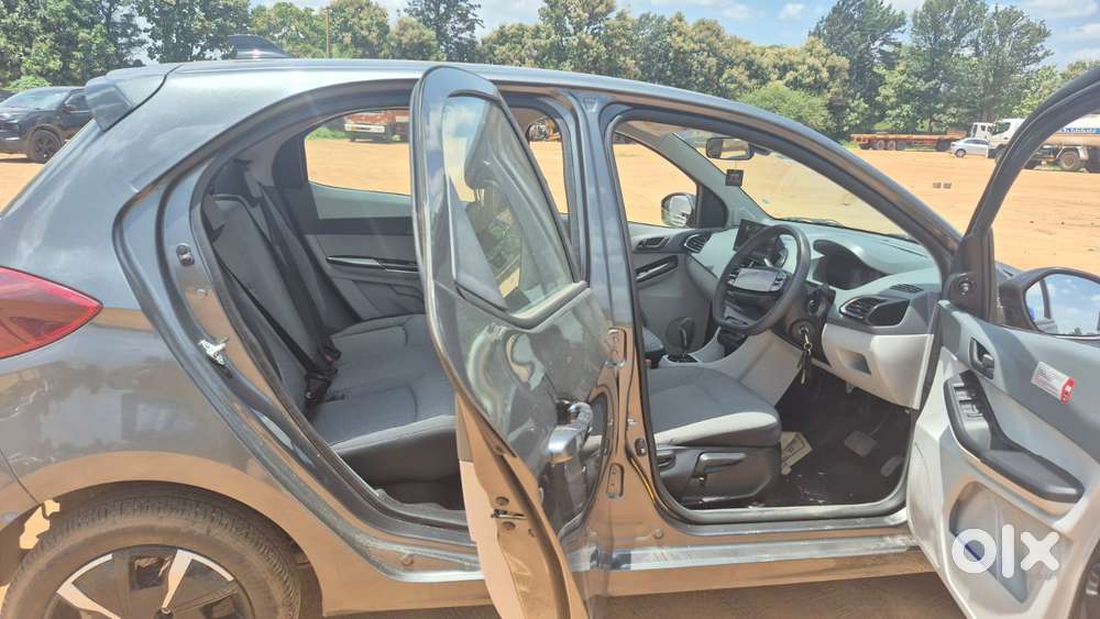Tata Tiago 1.2 Revotron Xza, 2025, Petrol