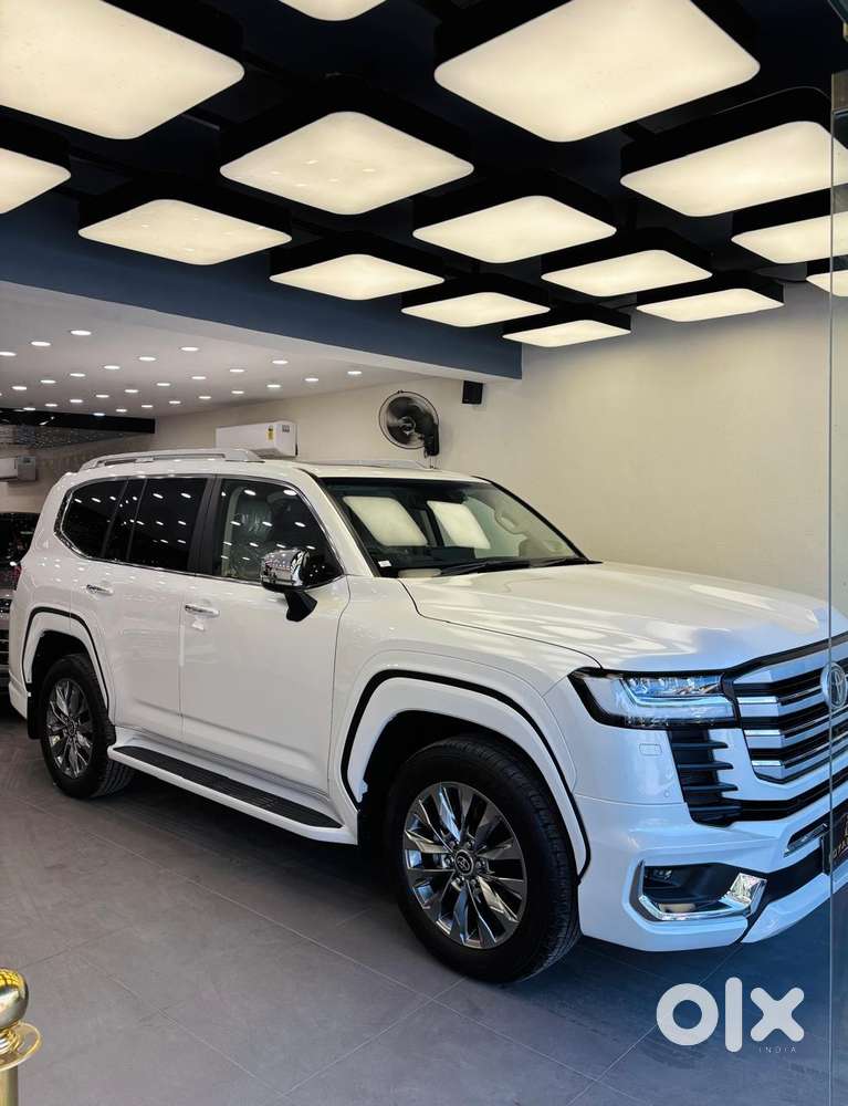 Toyota Land Cruiser Zx Petrol, 2026, Petrol