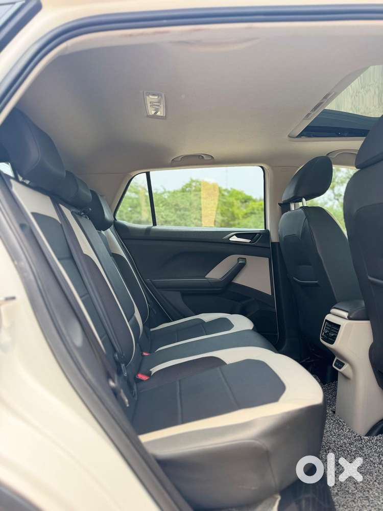 Volkswagen Taigun 1.0 Tsi Topline At, 2023, Petrol