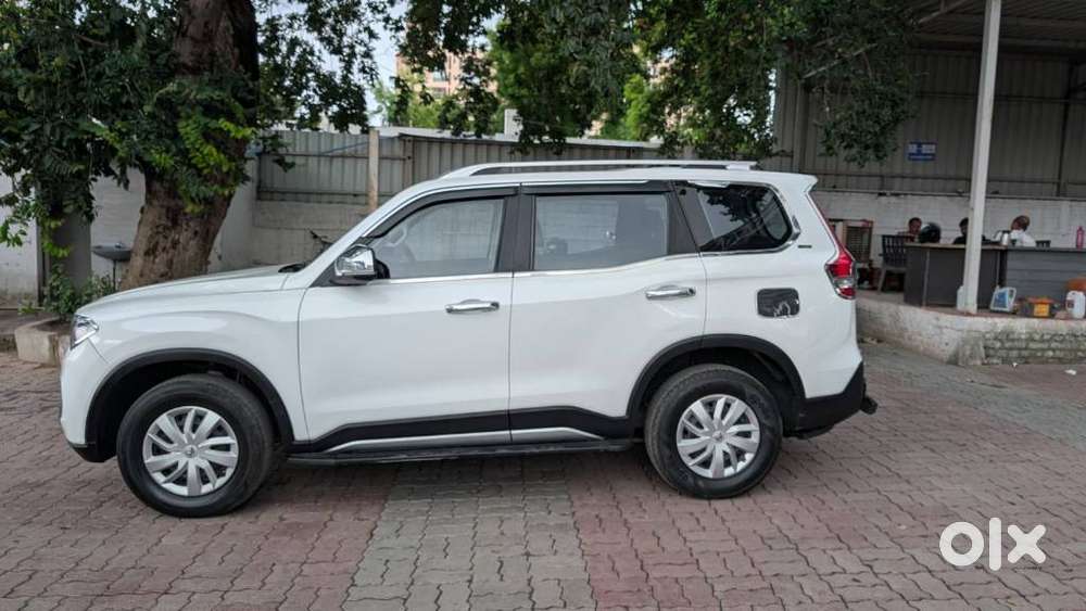 Mahindra Scorpio-n 2.2 Z6 Diesel At 7 Str, 2023, Diesel