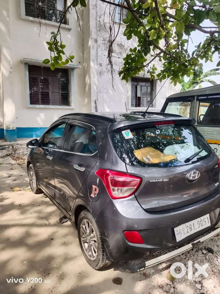 Hyundai Grand I10 2016 Petrol 85000 Km Driven