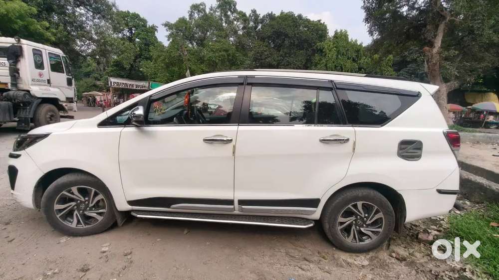 Toyota Innova Crysta 2022