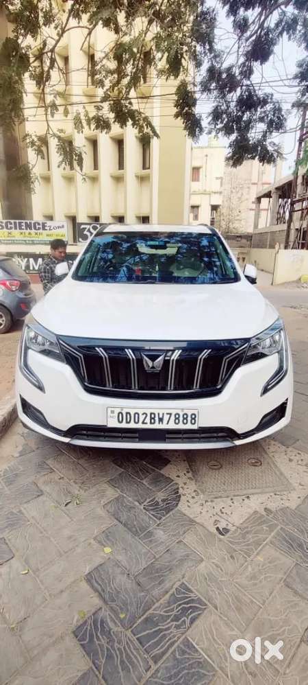 Mahindra Xuv700 2022 Petrol 30000 Km Driven
