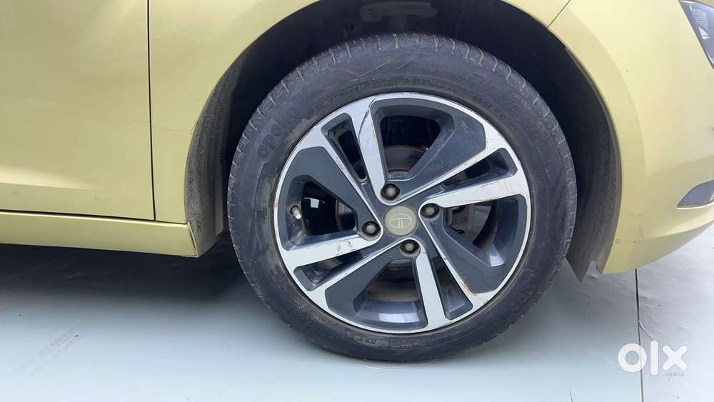 Tata Altroz Xz, 2020, Petrol