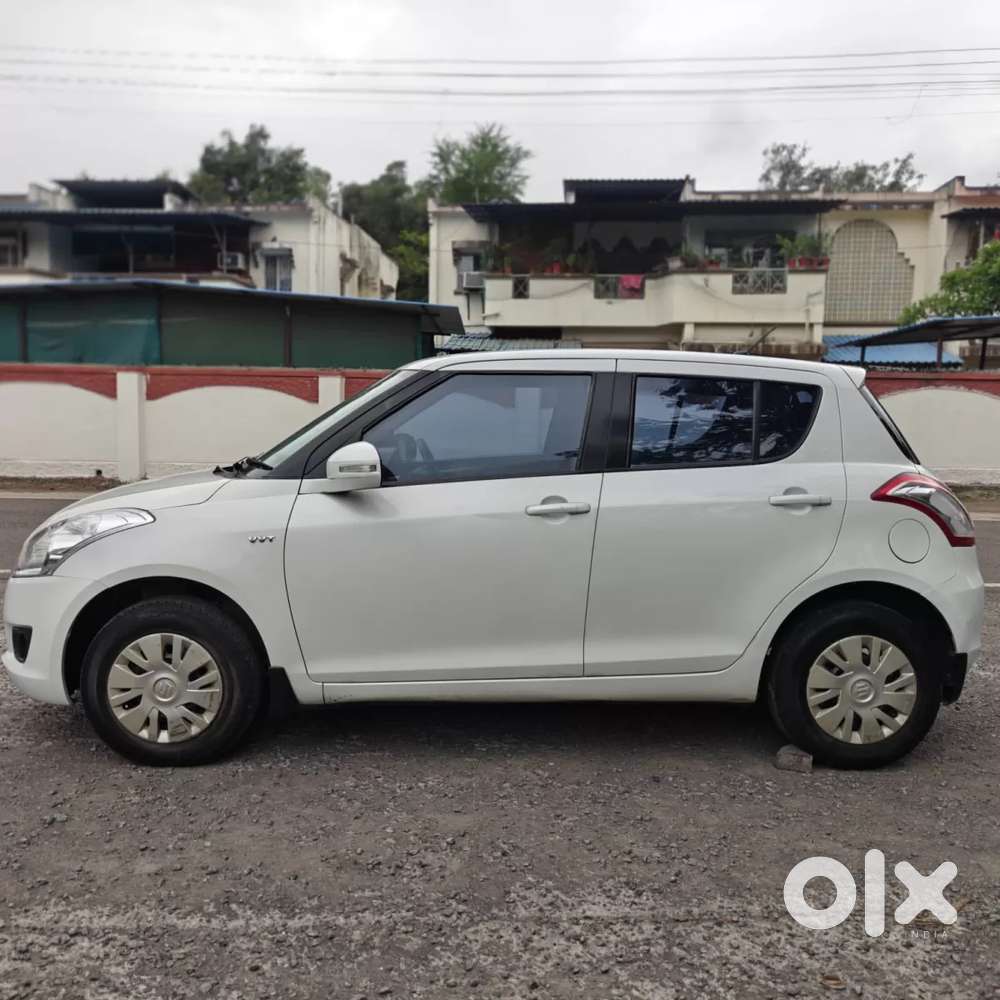 Maruti Suzuki Swift Vxi, 2012, Petrol