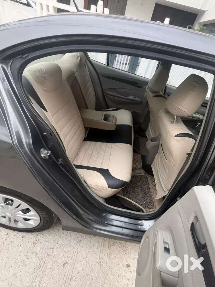 Honda City Petrol Want 2 Sell