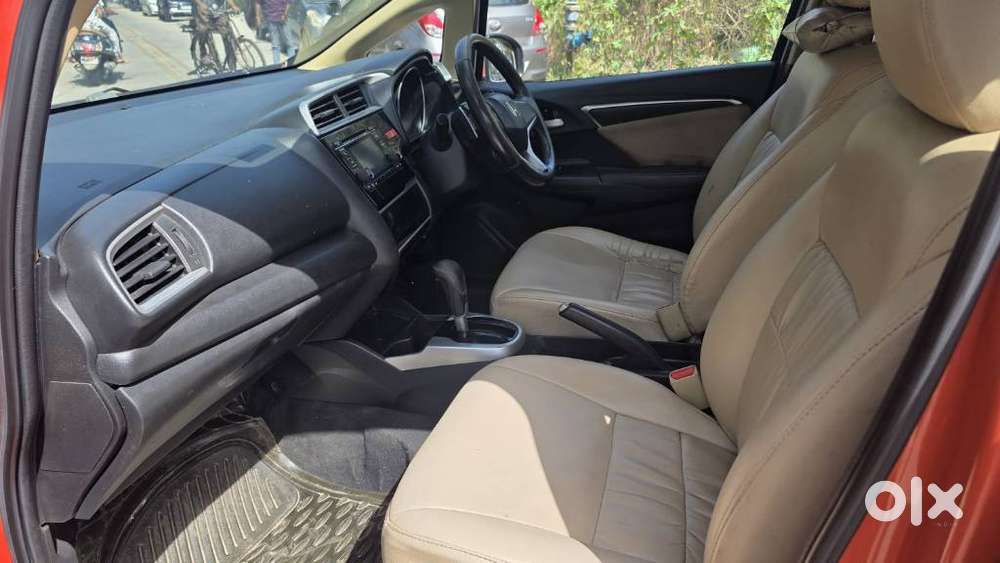 Honda Jazz V Automatic, 2015, Petrol