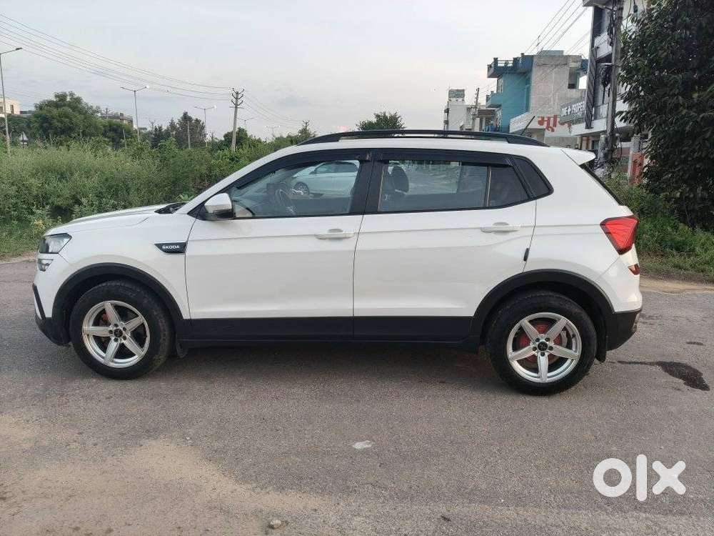 Skoda Kushaq 1.0 Tsi Active, 2021, Petrol