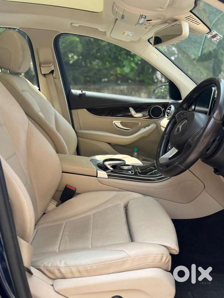 Mercedes Benz Glc220d 4matic 2019 Single Owner Less Driven