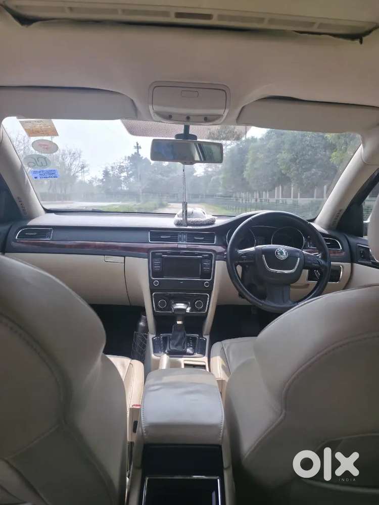 65 Lakh Ki Car Sirf 4 Lakh Mein