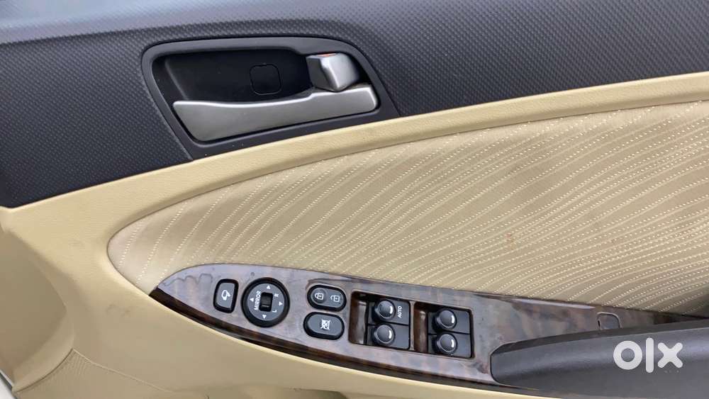 Hyundai Verna [2015-2018] Fluidic 4s 1.6 Vtvt Sx At, 2016, Petrol