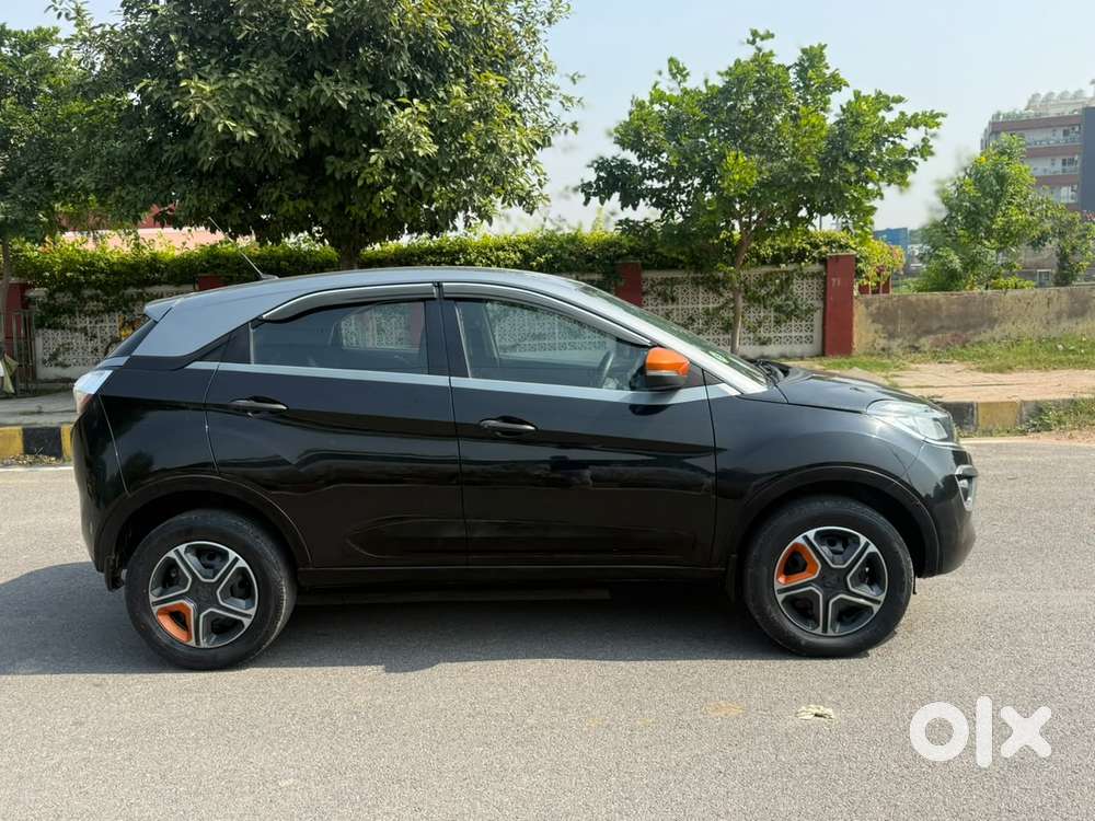 Tata Nexon Kraz Plus Amt, 2019, Petrol