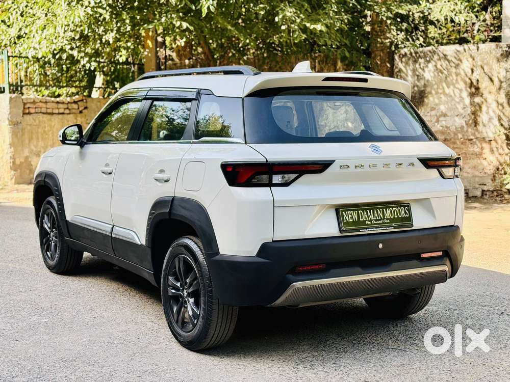 Maruti Suzuki Brezza 1.5 Lxi Smart Hybrid, 2024, Petrol