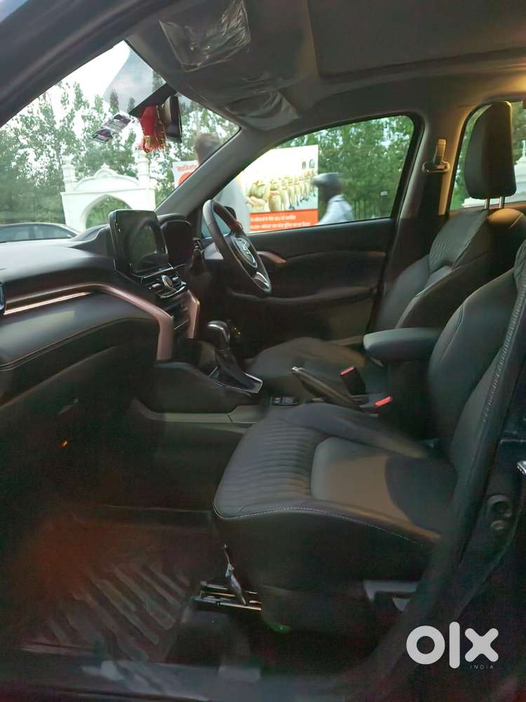 Maruti Suzuki Grand Vitara, 2025, Petrol