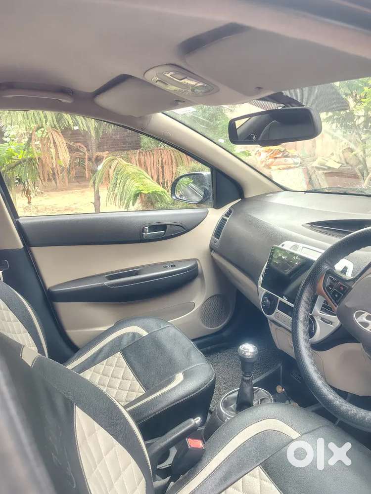 Hyundai I20 Sportz 2012 Model Year