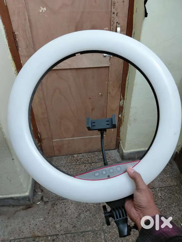 RS 2800 Ring Light + Dumbell