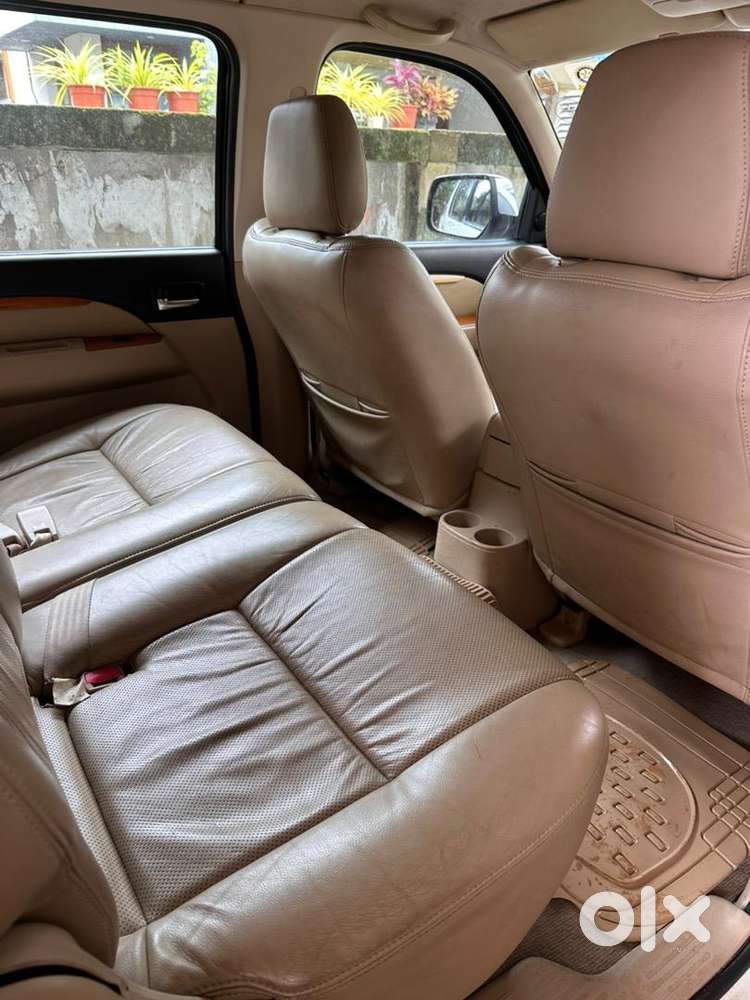 Ford Endeavour 2011 Diesel 98000 Km Driven