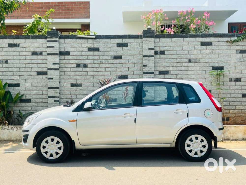Ford Figo Petrol Zxi, 2013, Petrol