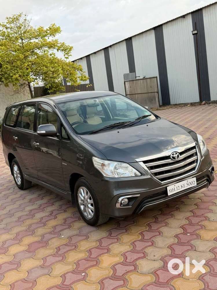 Toyota Innova 2.5 V 8 Str, 2013, Diesel