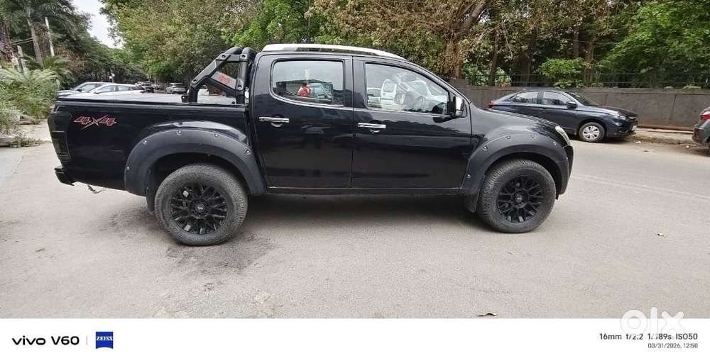 Isuzu V-cross Z 4x4 Mt, 2016, Diesel