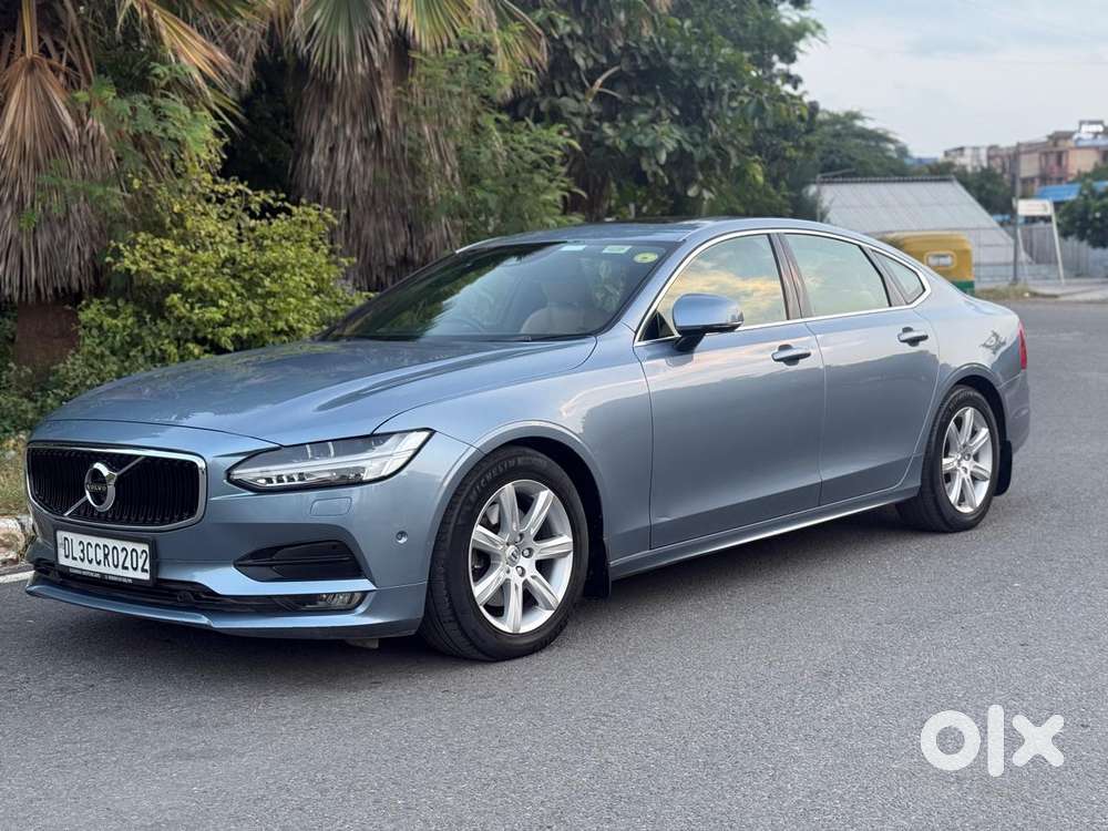 Volvo S90 D4 Momentum, 2019, Diesel