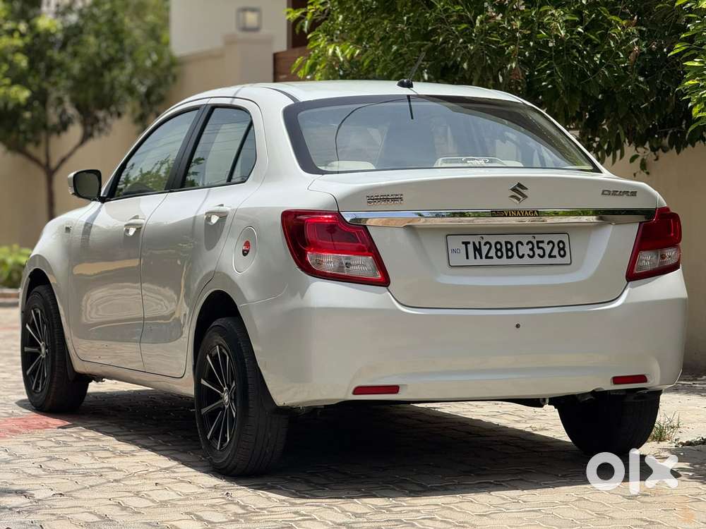Maruti Suzuki Dzire Vdi Amt, 2017, Diesel