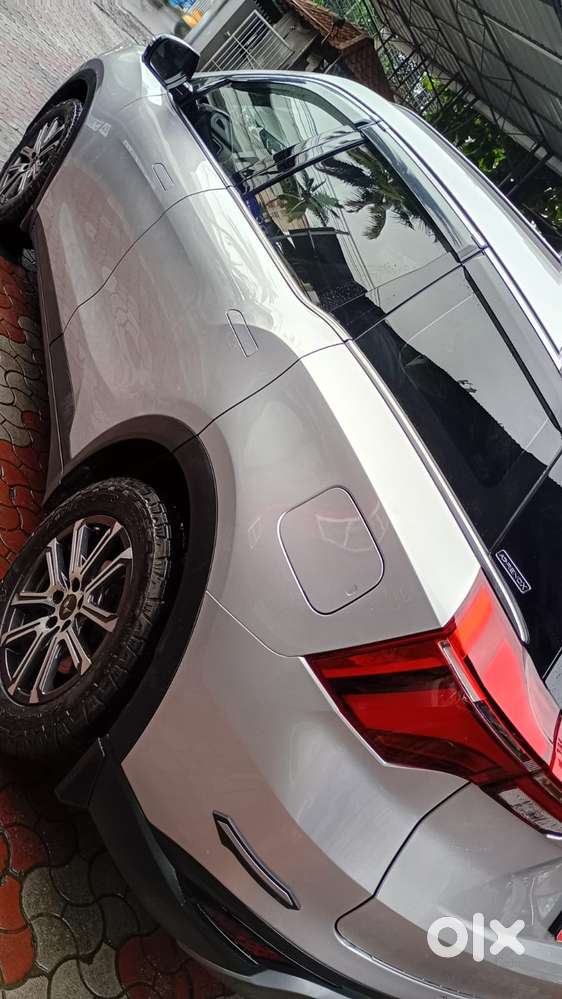 Mahindra Xuv700 2.2 Ax 7 Diesel At Luxury Pack Str, 2022, Diesel