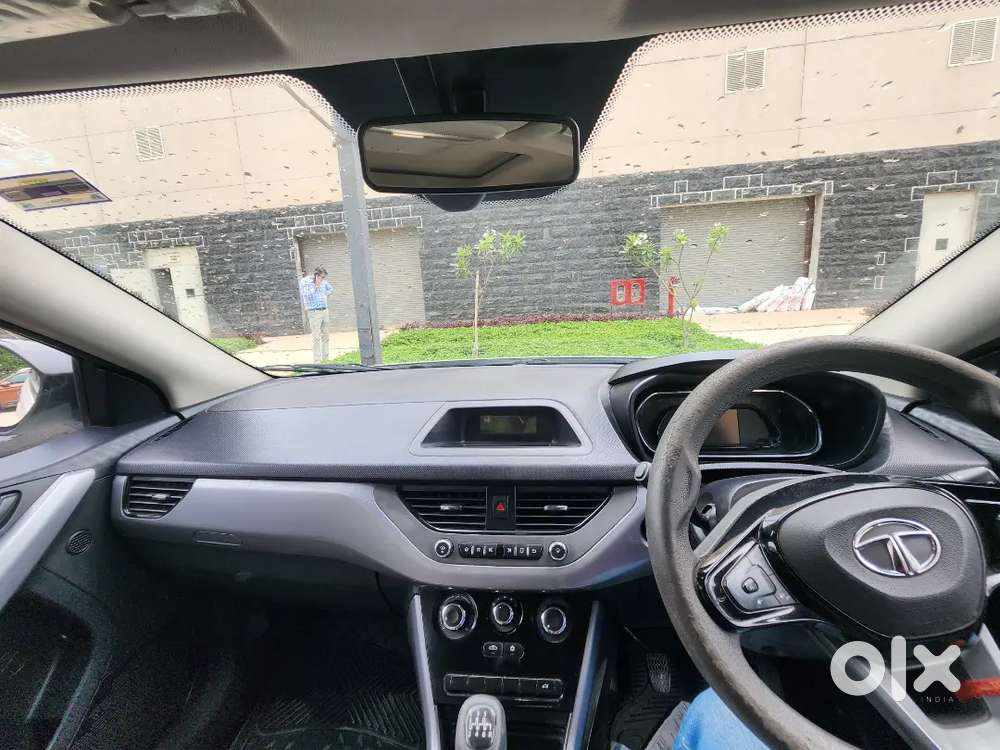 Tata Nexon 2021 Dec With Sunroof