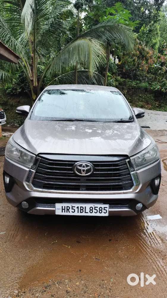Toyota Innova Crysta 2016