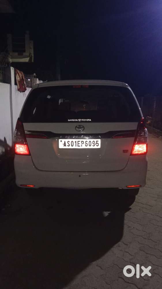 Toyota Innova 2.5 G (diesel) 8 Seater, 2015, Diesel
