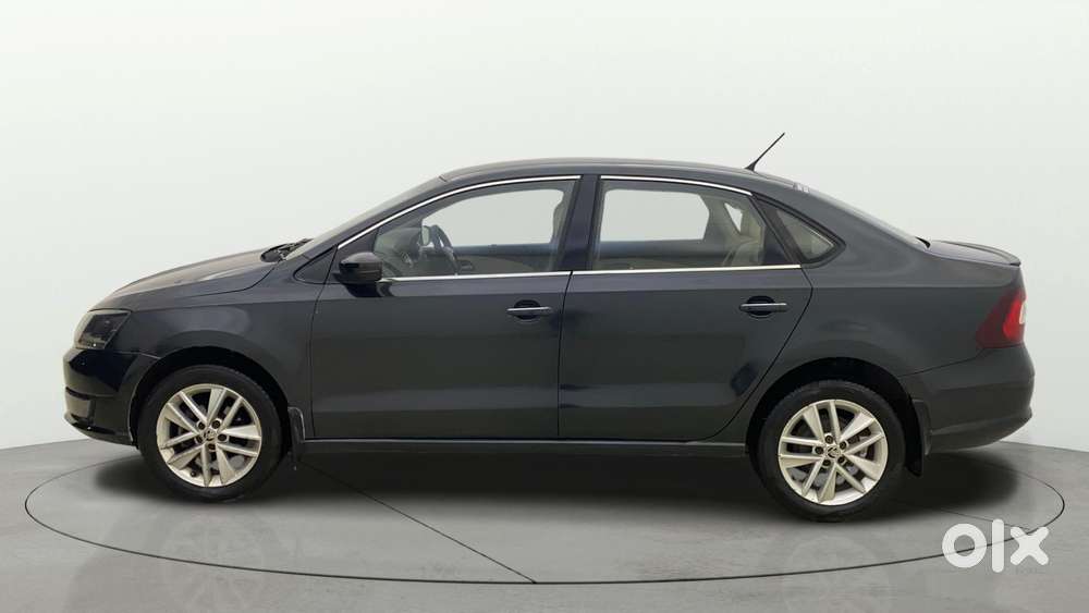 Skoda Rapid 1.6 Mpi At Style, 2018, Petrol