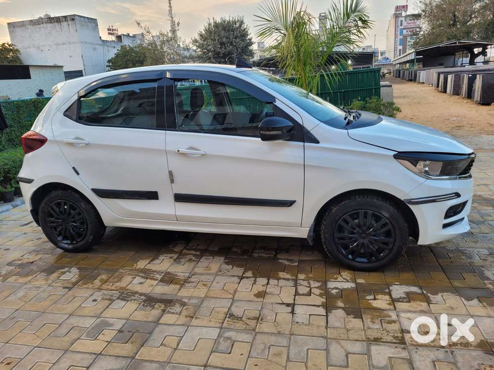 Tata Tiago 1.2 Revotron Xt (o), 2020, Petrol