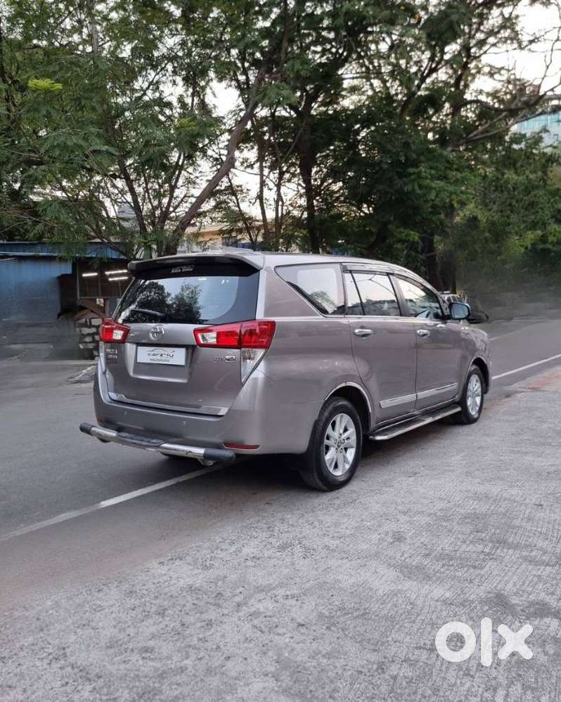 Toyota Innova Crysta