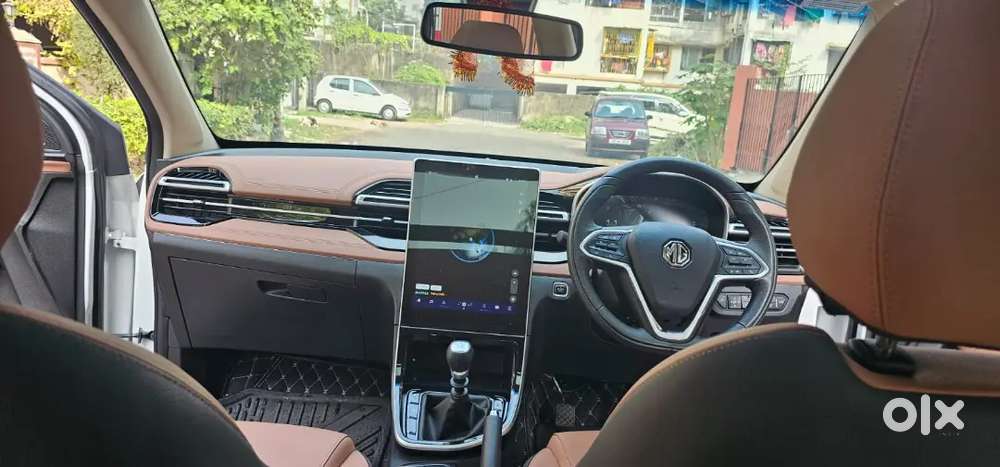 Mg Hector Plus 2023 Petrol Life Time Tax