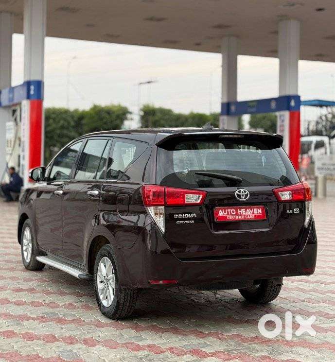 Toyota Innova Crysta 2.8 Z, 2016, Diesel