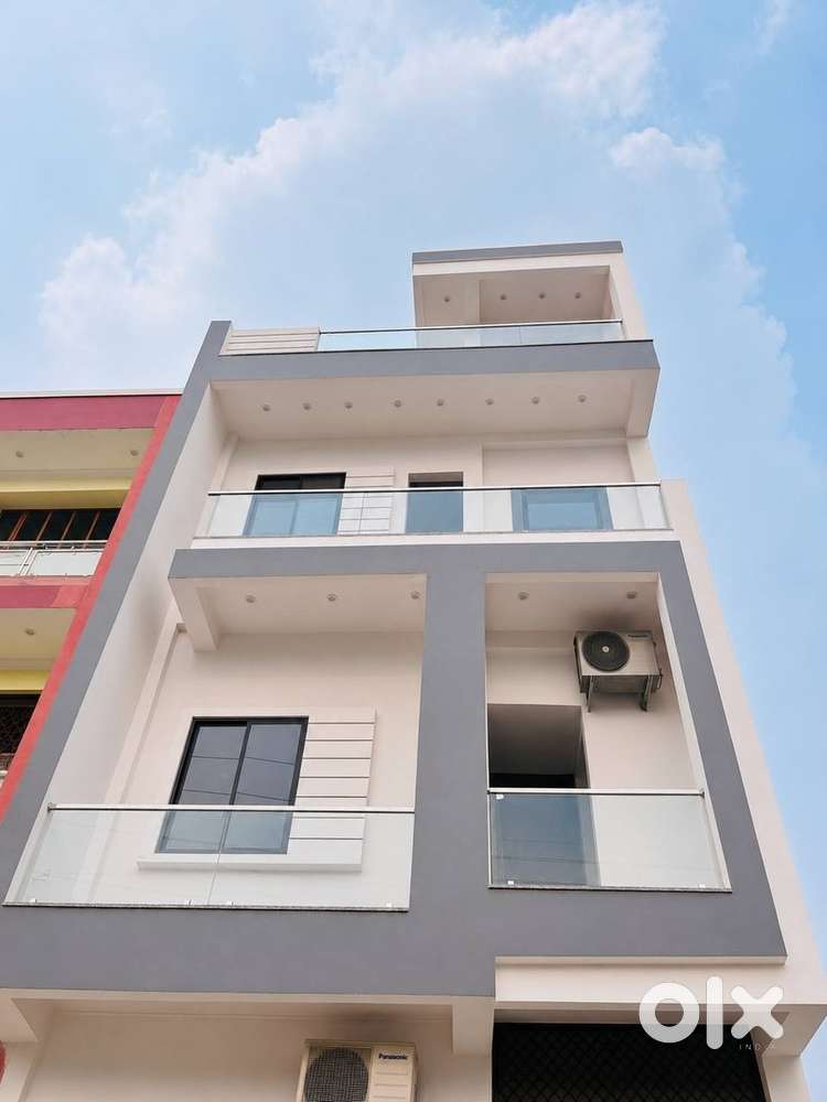 3 Bhk seprate Second floor for rent
