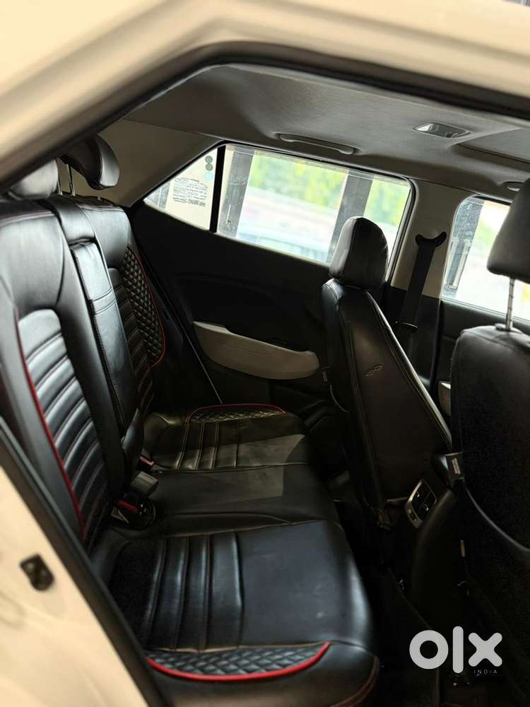 Hyundai Venue Sx Mt, 2023, Petrol
